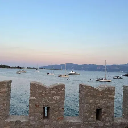 Madame Parisienne Villa Nafpaktos Exterior photo